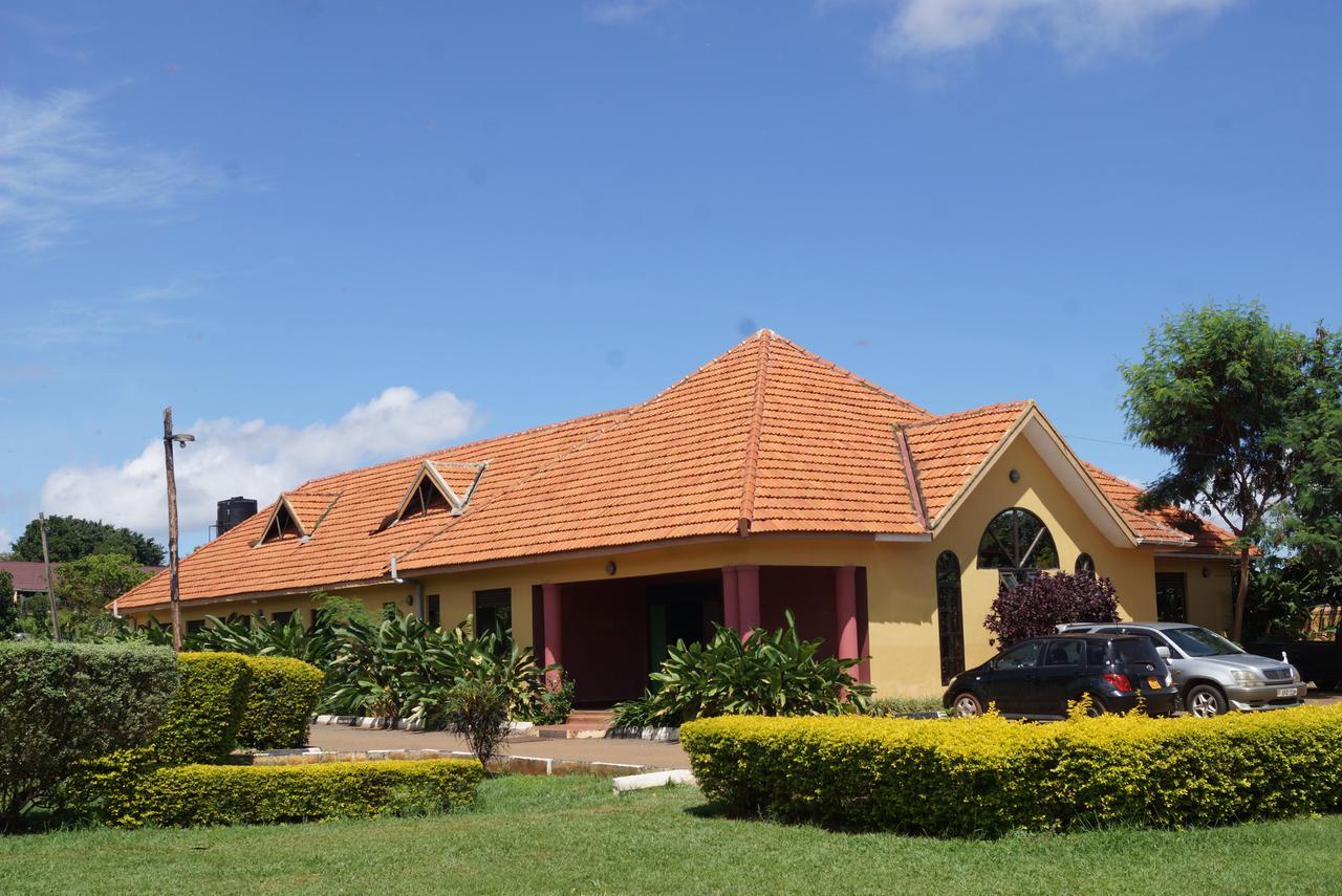 Peniel Beach Hotel Entebbe Esterno foto