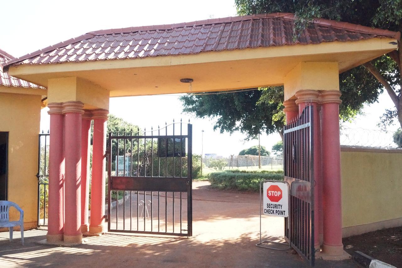 Peniel Beach Hotel Entebbe Esterno foto