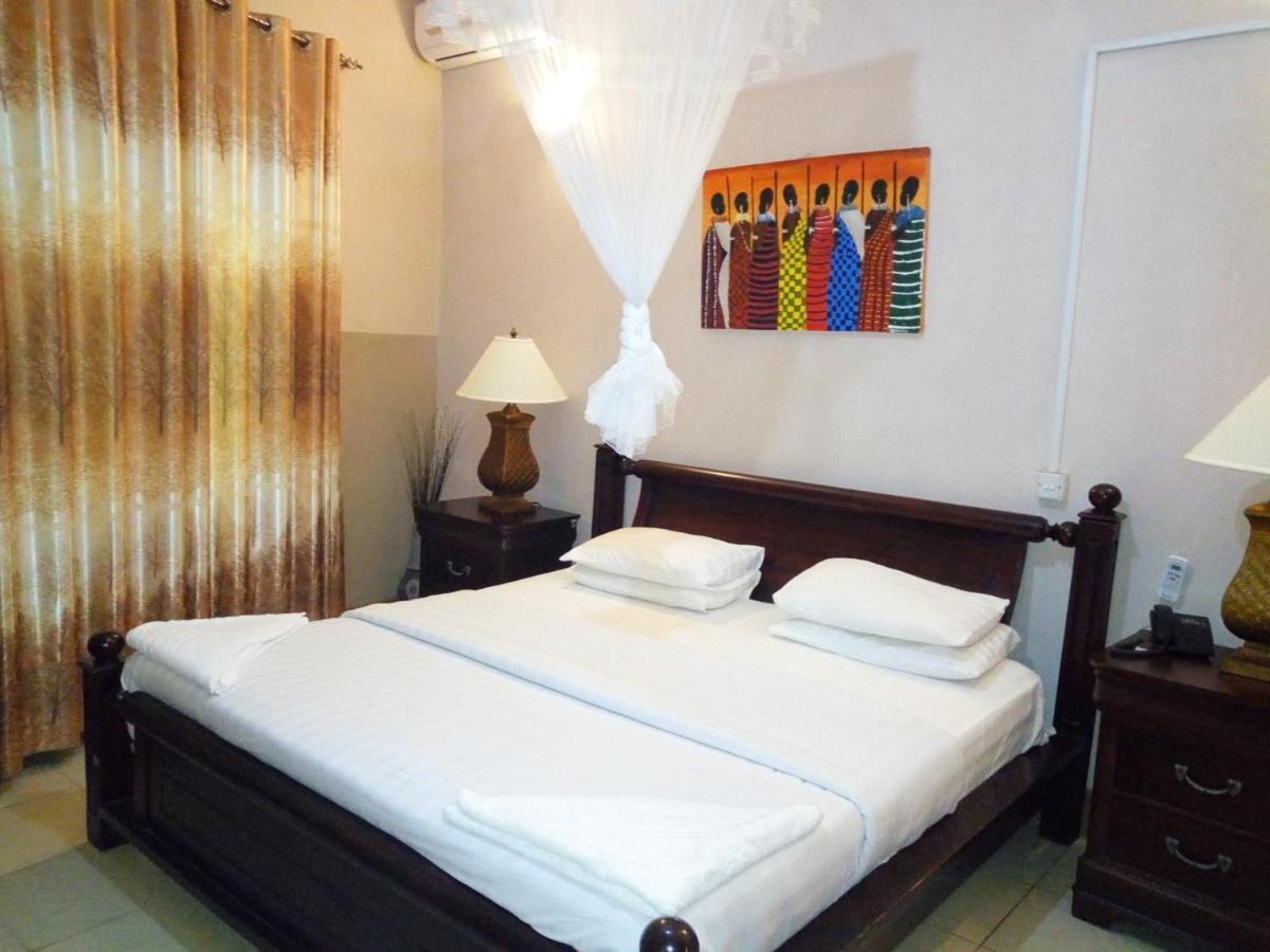 Peniel Beach Hotel Entebbe Esterno foto